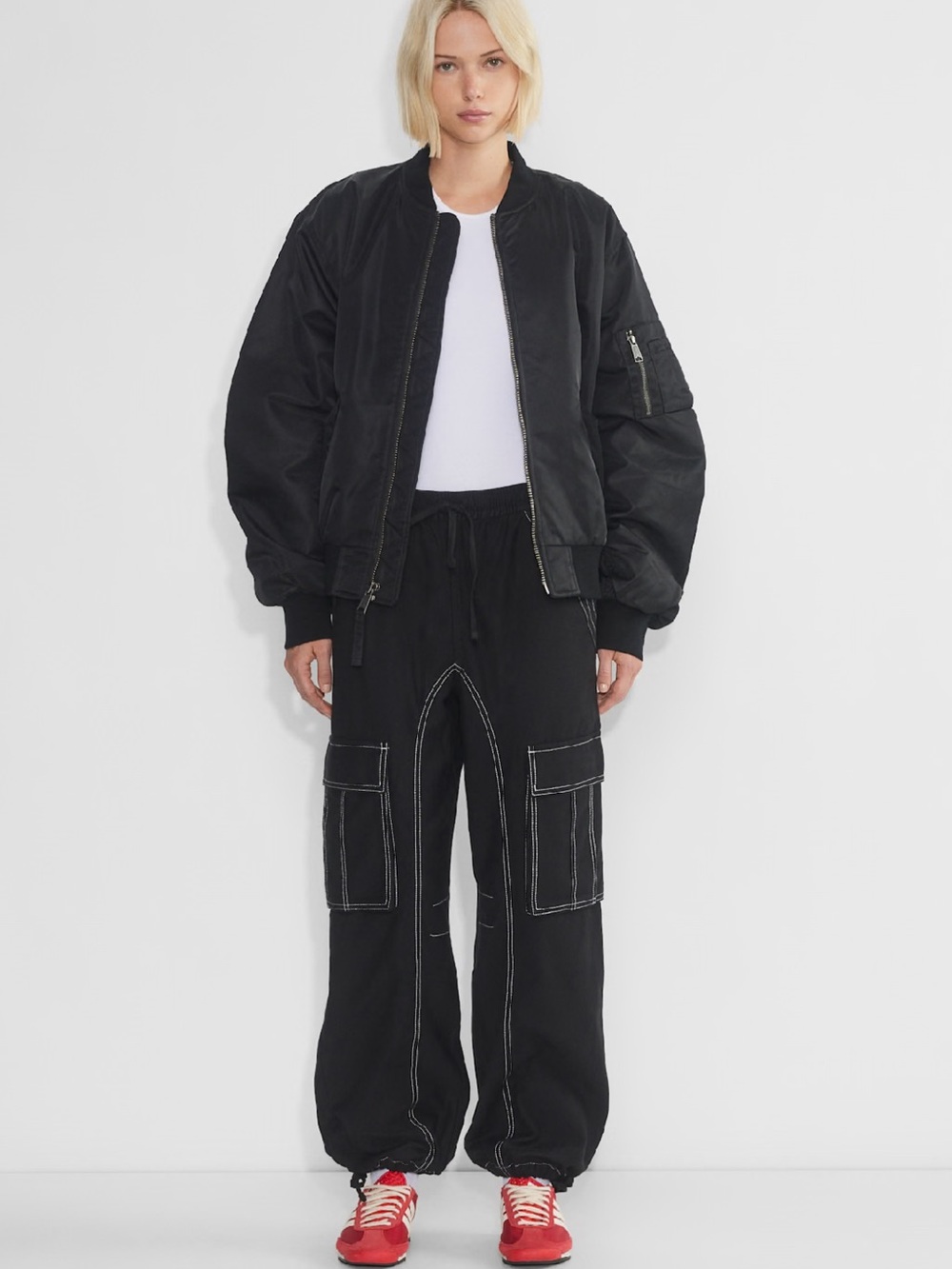 BNWT Aritzia TNA Roscoe Cargo Pant